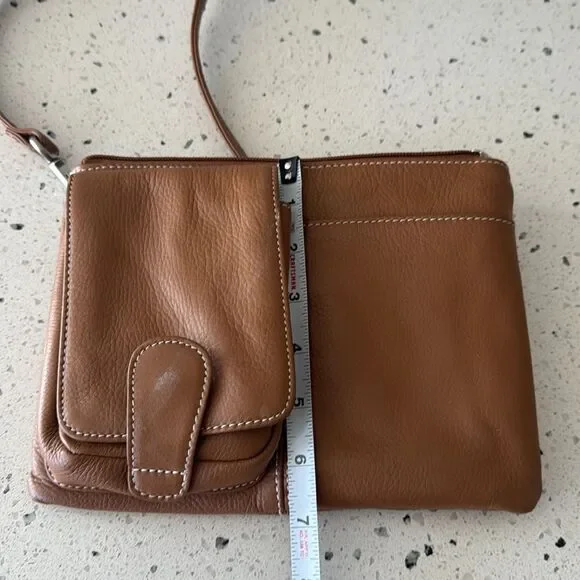Tignanello Genuine Brown Leather Crossbody Travel Casual Shoulder Bag Versatile - Picture 7 of 13